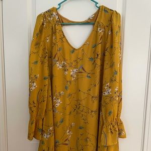 Jodifl yellow dress w/ peekaboo back, size L